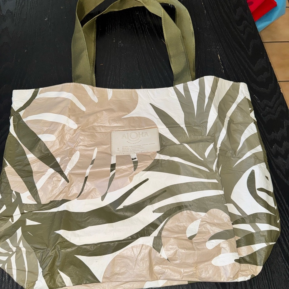 ALOHA Collection Day Tripper Tote Monstera & Palm